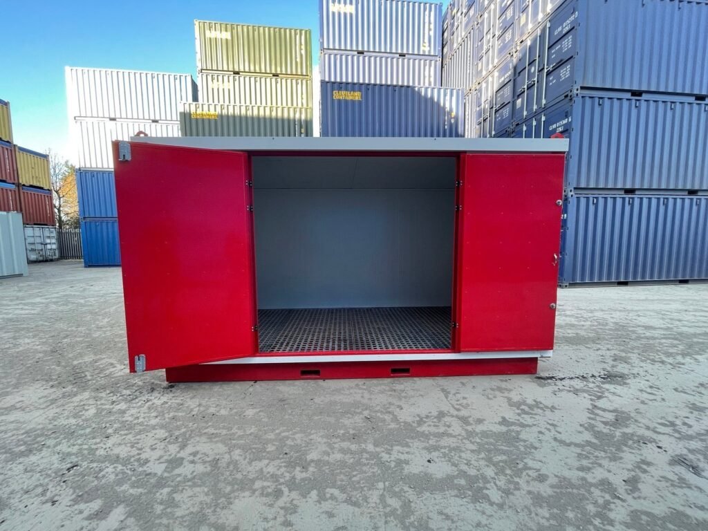 Local de stockage isolé 4 x 2 m pour produits dangereux (type COSHH) – Kit à assembler