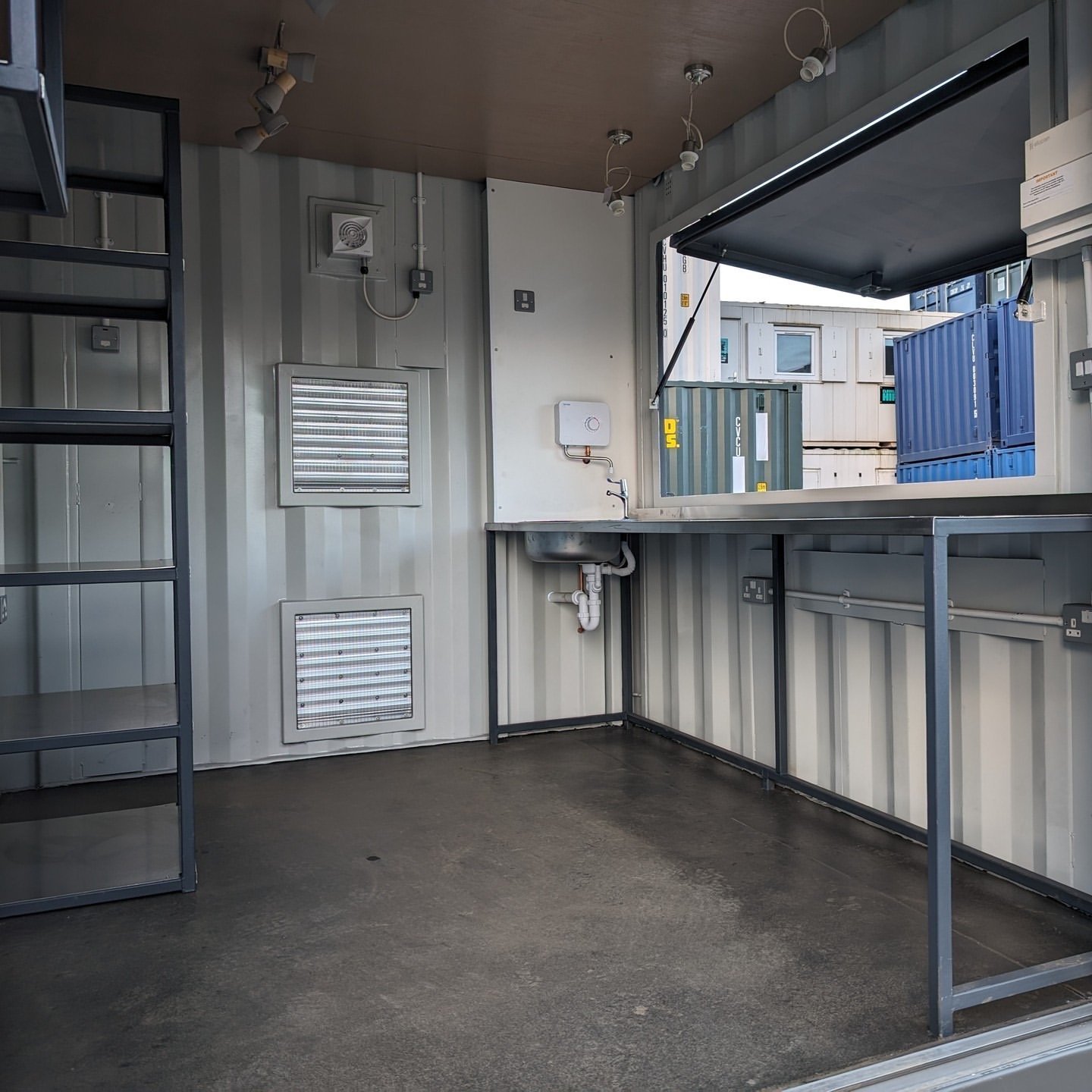 Bar éphémère 10 pieds personnalisé en conteneur – Image 3