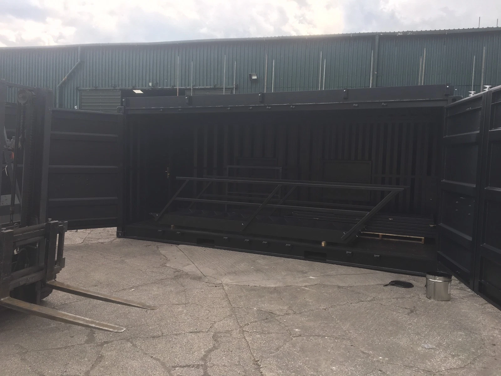 Conteneur maritime 20 pieds neuf à porte latérale complète – Image 2