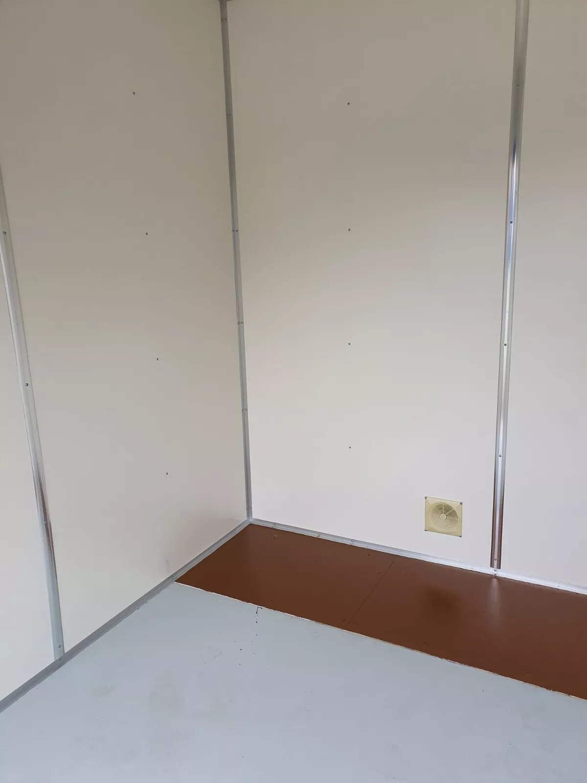 Conteneur 40 pieds isolé et contreplaqué — self-stockage premium – Image 4
